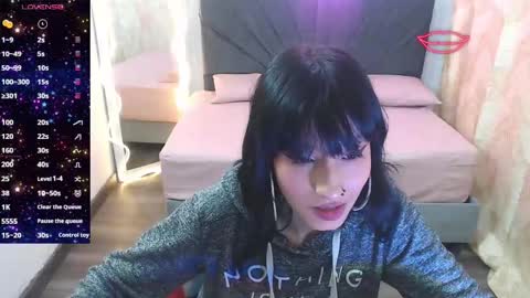 palmerfox_tay online show from 02.24.25