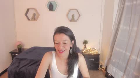 Paloma  online show from 01.15.25