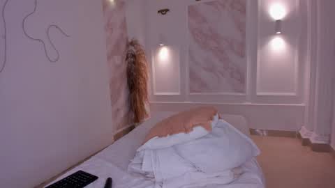 Snapshot of pamela_78_ chatting on 10.24.25 pamela online show from 10.24.25