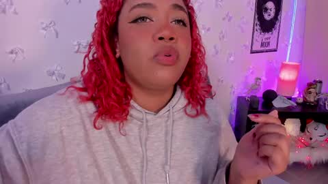 Snapshot of pamela_doll3 chatting on 04.21.26 pamela online show from 04.21.26