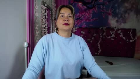 Snapshot of pamela_milf46 chatting on 10.14.25 pamela_milf46 online show from 10.14.25