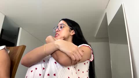 pamela_milleer online show from 01.06.25