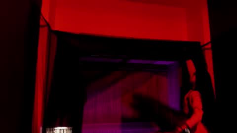  P A M  online show from 11.04.25