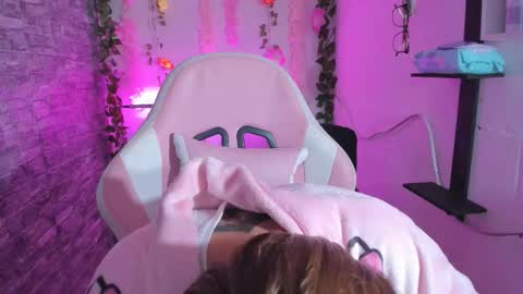 pamelajhonsom online show from 11.05.25