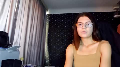 Snapshot of pamelamcmeen chatting on 10.14.25 Pamela online show from 10.14.25
