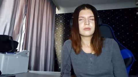 Snapshot of pamelamcmeen chatting on 10.22.25 Pamela online show from 10.22.25