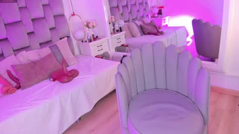  Pamela  online show from 01.17.25