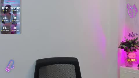 Snapshot of pamelamiler_ chatting on 10.03.25 TELL ME PAMELLA AND GIVE ME A GOOD GRADE ITS IMPORTANT online show from 10.03.25