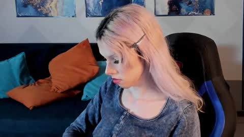 Pamelamy online show from 12.26.24