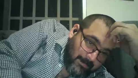 pandaguiar77 online show from 04.16.26