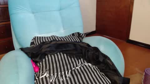 Carolinesworldx online show from 03.21.26