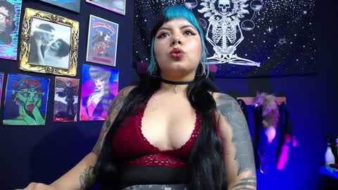 Snapshot of pandoragoddess chatting on 01.07.25 online show from 01.07.25