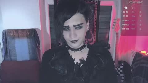 Snapshot of panther_cap chatting on 10.28.25 In bio online show from 10.28.25