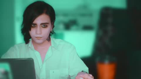 In bio online show from 04.10.26