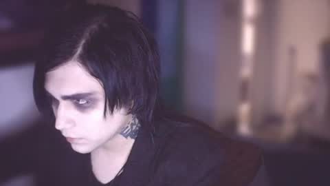 In bio online show from 04.20.26