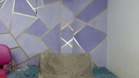 Paola Stone online show from 02.04.26