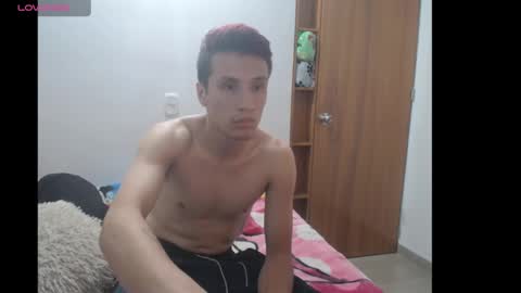 Snapshot of paola_alexander chatting on 01.28.25 paola y alexander online show from 01.28.25