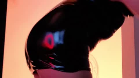 Paola Lyon online show from 09.11.25