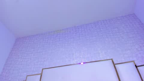 Paola  online show from 10.05.25