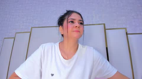 Paola  online show from 12.01.25