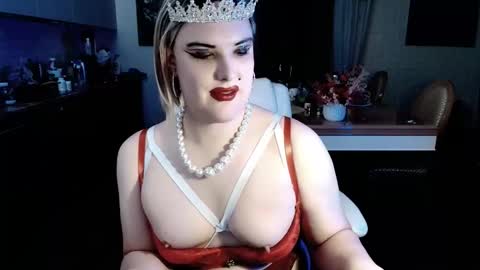 Snapshot of paoladoll chatting on 10.27.25 Sarina Williams online show from 10.27.25