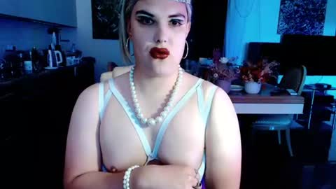 Snapshot of paoladoll chatting on 07.21.26 Sarina Williams online show from 07.21.26