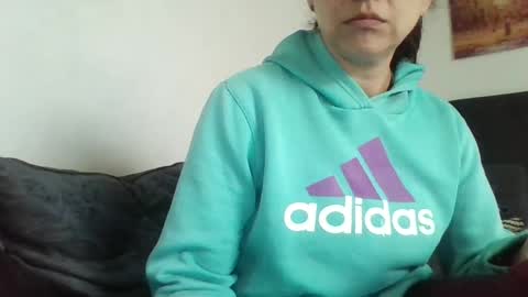 Snapshot of paolamz10 chatting on 09.11.25 paolamz10 online show from 09.11.25