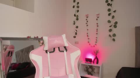 Paprika online show from 09.27.25