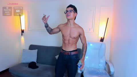 Ryan And Casper online show from 10.27.25