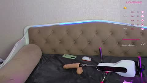 Allie  Alex Thumbs up if you like us online show from 12.27.24