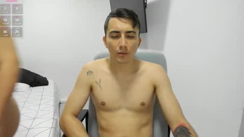 pareja_curiosa19 online show from 02.14.26