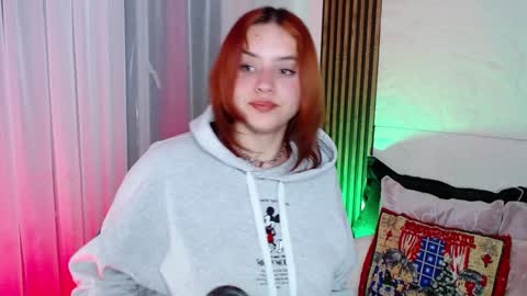 Lizz  online Monday to Saturday from 9pm to 5am Colombia time online show from 12.06.24