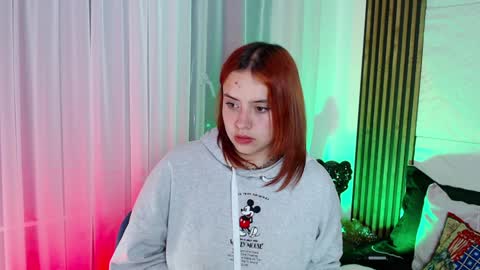 Lizz  online Monday to Saturday from 9pm to 5am Colombia time online show from 12.06.24