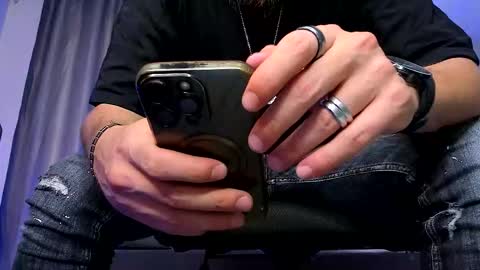 Snapshot of paris_lock chatting on 09.12.25 Paris online show from 09.12.25