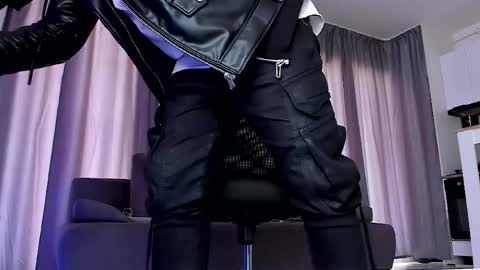 Paris online show from 04.14.26