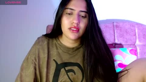 Paris  online show from 01.02.25