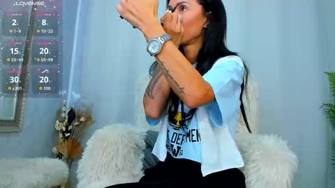 Paris online show from 09.23.25