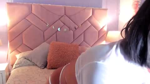 Paris online show from 12.10.24