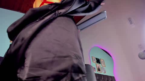 PARIS online show from 01.15.25