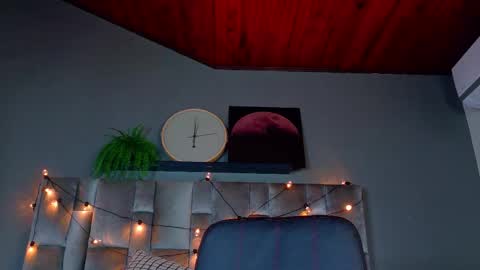 PARIS online show from 03.02.26