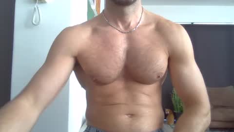 Porn Actor 21cm Hetero online show from 12.31.24