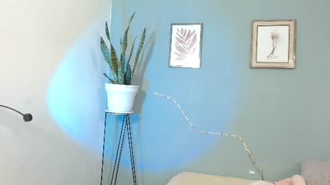 Snapshot of parker_leex chatting on 06.17.26 parker_leex online show from 06.17.26