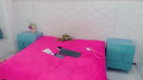 party_fre_girl online show from 11.09.25