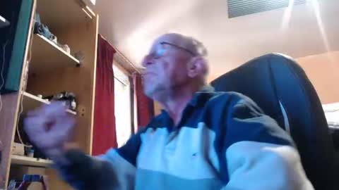 Snapshot of pascal88881 chatting on 10.25.25 pascal88881 online show from 10.25.25