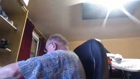 Snapshot of pascal88881 chatting on 10.28.25 pascal88881 online show from 10.28.25