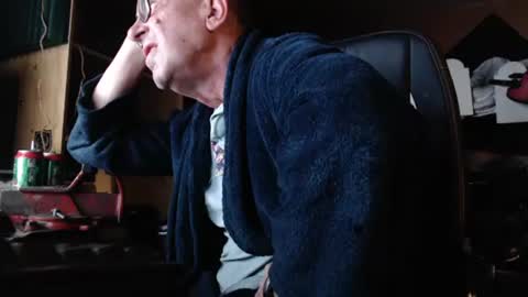 Snapshot of pascal88881 chatting on 11.01.25 pascal88881 online show from 11.01.25