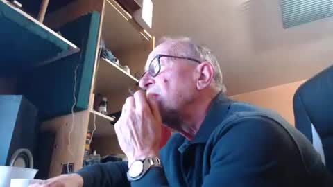 Snapshot of pascal88881 chatting on 11.05.25 pascal88881 online show from 11.05.25