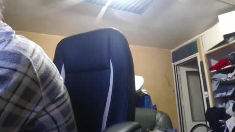 Snapshot of pascal88881 chatting on 11.15.25 pascal88881 online show from 11.15.25