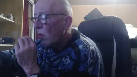 Snapshot of pascal88881 chatting on 12.14.25 pascal88881 online show from 12.14.25