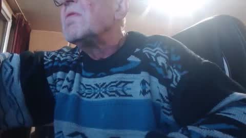 Snapshot of pascal88881 chatting on 12.21.25 pascal88881 online show from 12.21.25